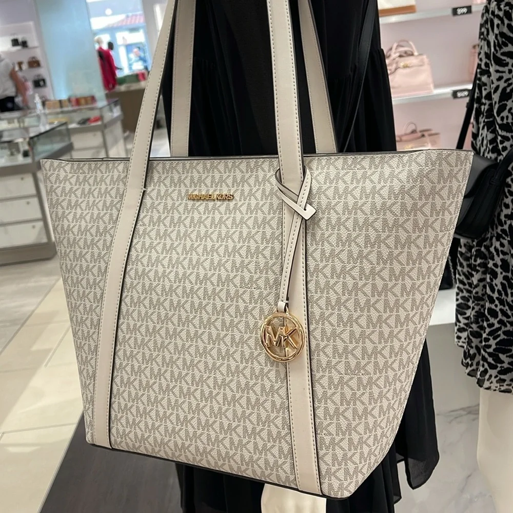 MICHAEL KORS Pratt Large Signature Logo Tote Shoulder Bag COLOR LIGHT CREAM NWT